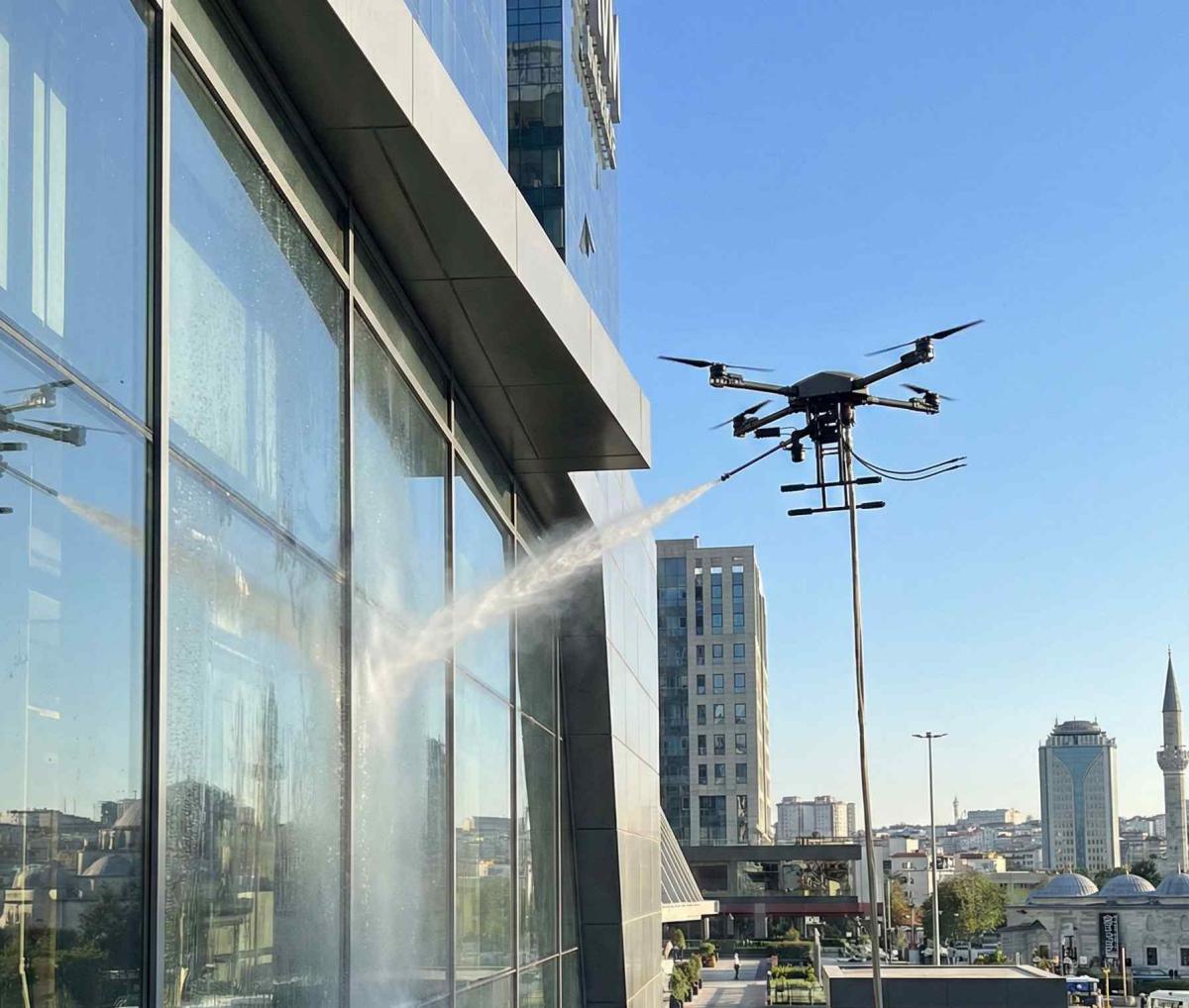 Profesyonel drone ile Kartal dış cephe cam temizliği hizmetleri